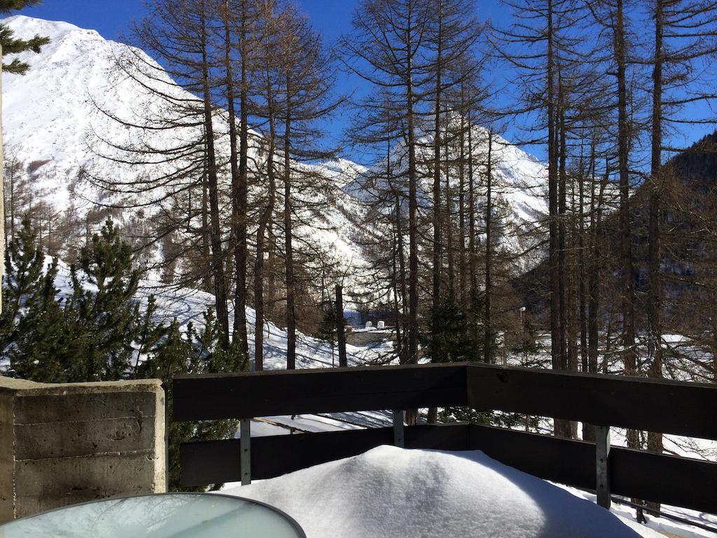 Hotel La Collina Saas Fee Pokoj fotografie